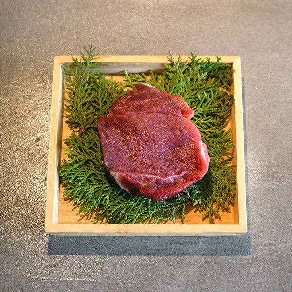 熟成赤身肉・もも肉（100g）